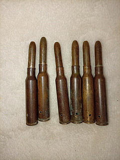 znehodnocené naboje z italske pušky carcano