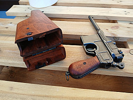 Mauser C96 - replika "DENIX" 