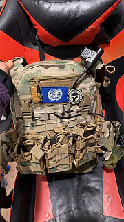 Airsoftový set – Nosič plátů, Přilba se sluchátky & Bojový opasek