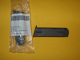 Originální US Army zásobník do Beretta M9 NOVÝ