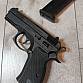 Manuální pistole cz 76d compact/glock 17